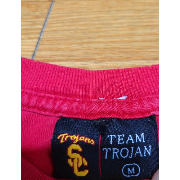 Vintage Men's USC Trojans Football T-Shirt Size Medium Made for USC - Picture 5 of 10